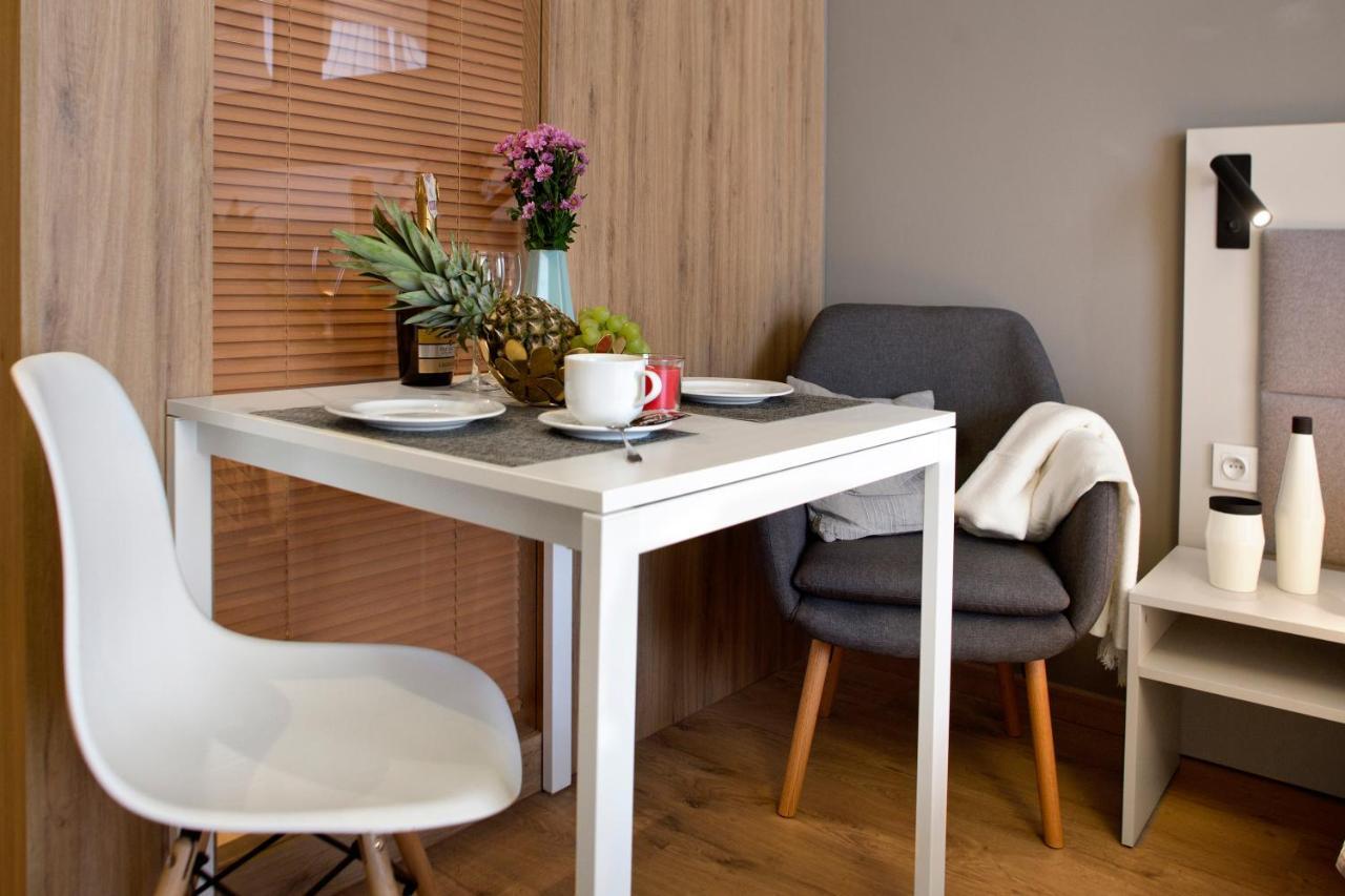 Wolska Residence Serviced Apartments Varsóvia Exterior foto
