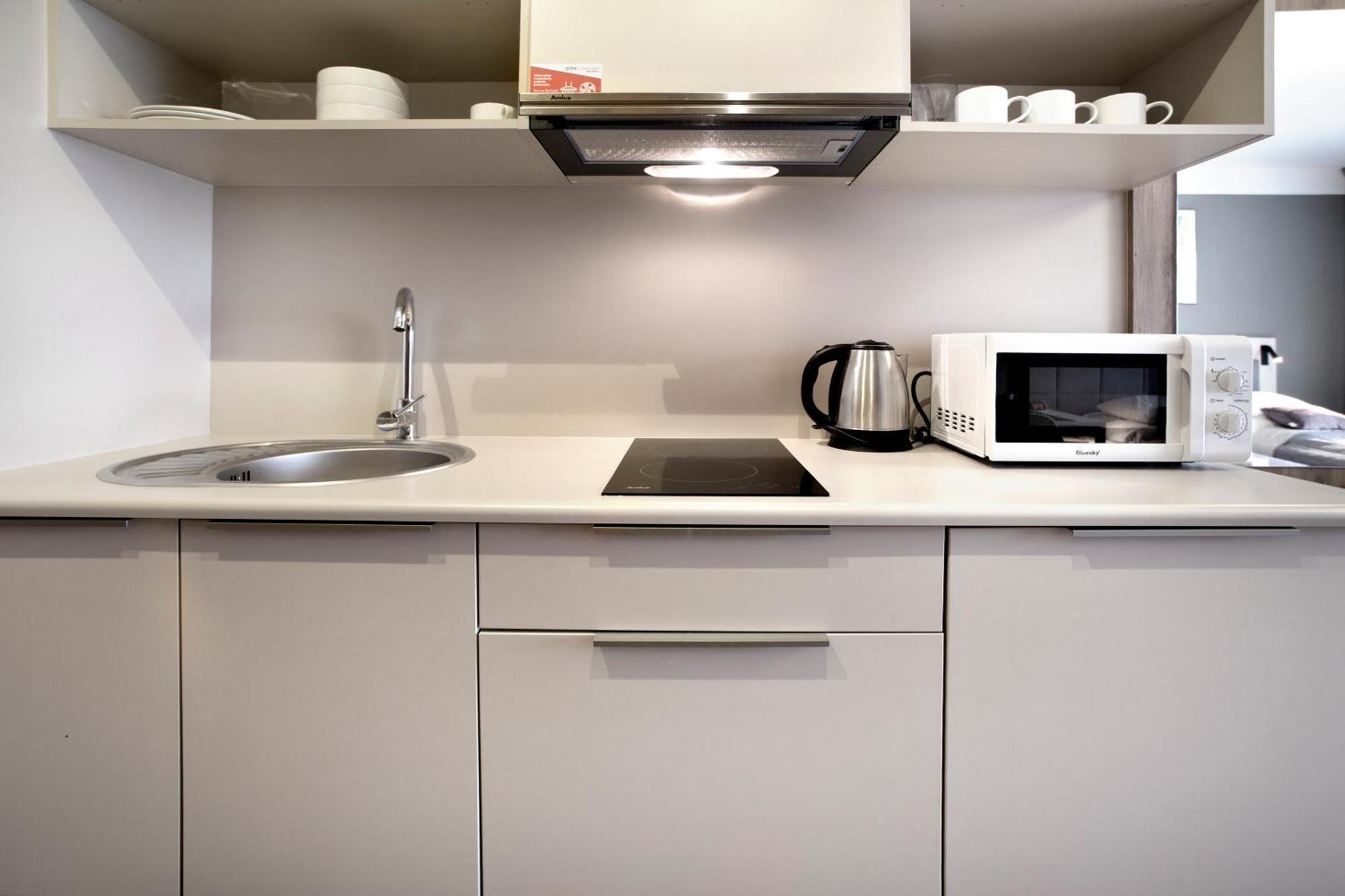 Wolska Residence Serviced Apartments Varsóvia Quarto foto